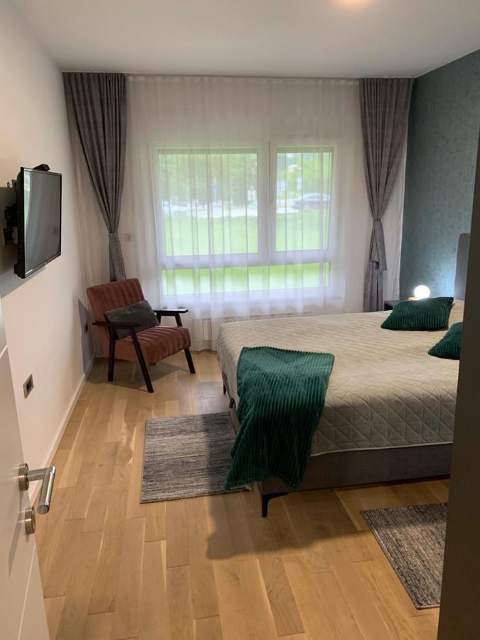 Park Lake Suite ทูซลา ภายนอก รูปภาพ