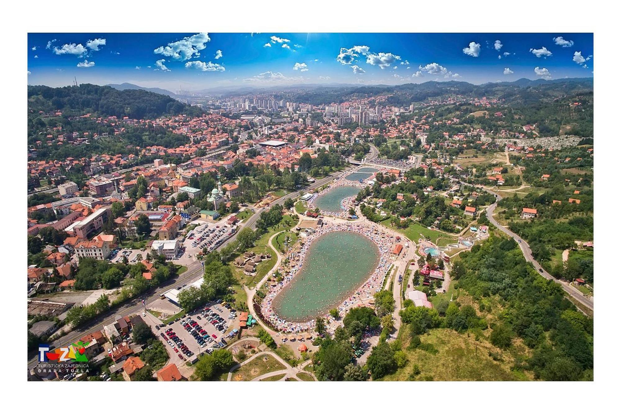 Park Lake Suite ทูซลา ภายนอก รูปภาพ